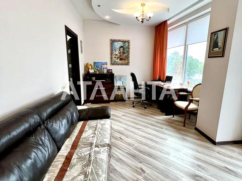 квартира за адресою Літературна вул., 1