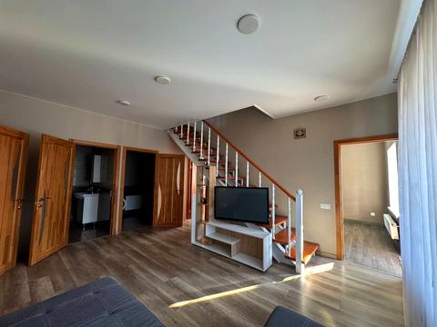 дом по адресу Київська