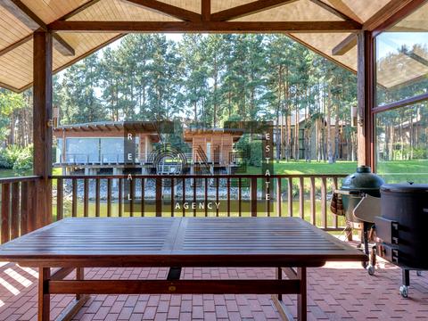 будинок за адресою с. Романків, вишневая