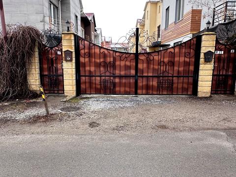 дом по адресу Садова