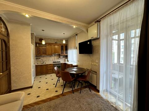 квартира за адресою Кловський узвіз, 14/24