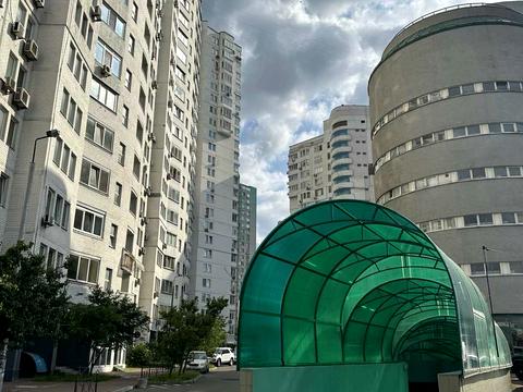 паркоместо по адресу Миколы Бажана просп., 12-А