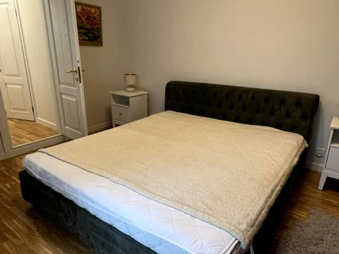 квартира за адресою Михайла Грушевського вул., 7