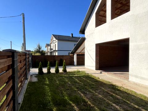 будинок за адресою Молодіжна вул.