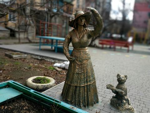 квартира за адресою Середня вул., 49