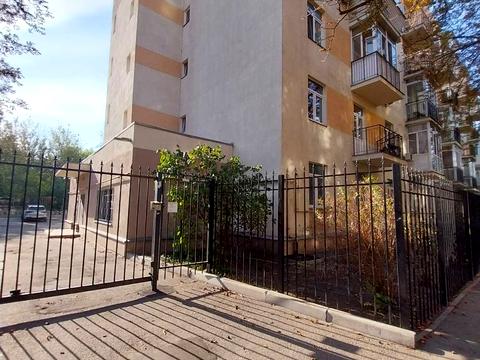 квартира за адресою Сергія Берегового вул. (Мартиросяна), 5