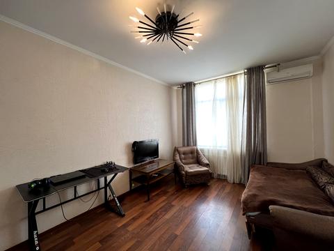 квартира за адресою смт. Авангард, торгова, 5