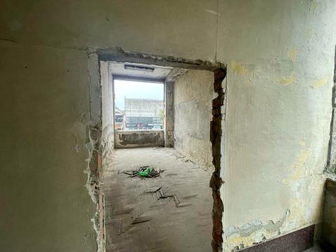 комерційна за адресою Дениса Лукіяновича вул., 54 а
