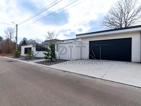 будинок за адресою Гідності вул. (Жертв Революції)