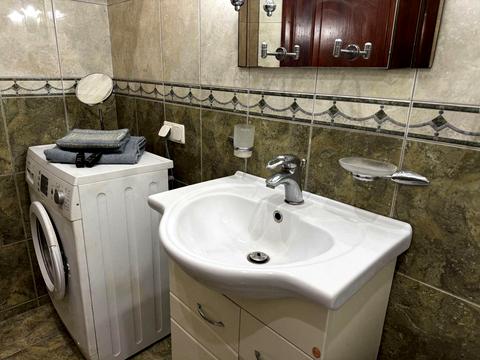 квартира за адресою Стадіонна вул., 13