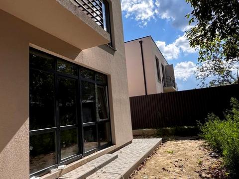 будинок за адресою миколи гамалія