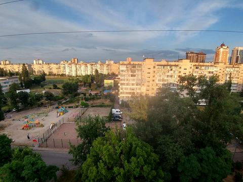 квартира за адресою Зої Гайдай вул., 10