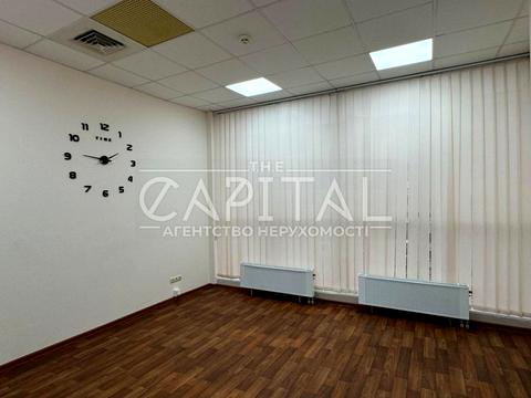 комерційна за адресою Казарменна вул. (Григорія Андрющенка), 4