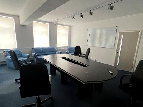 коммерческая по адресу Джерельна, 1