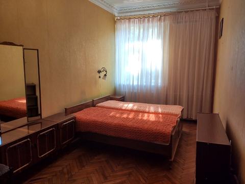 квартира за адресою Базарна вул., 65