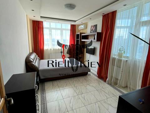 квартира по адресу Миколы Бажана просп., 8-Б