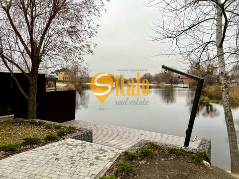 будинок за адресою с. Вишеньки, Центральная