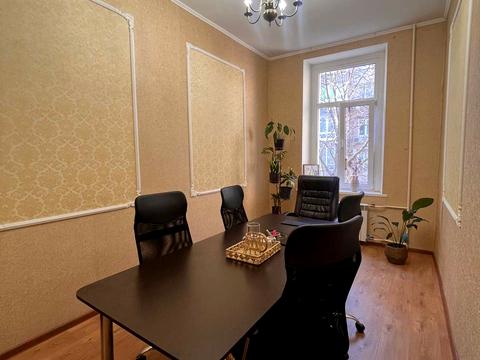 комерційна за адресою Олеся Гончара вул., 47-Б