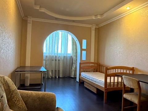 квартира за адресою Академіка Глушкова просп., 15