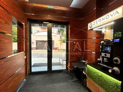коммерческая по адресу Редутная ул., 60