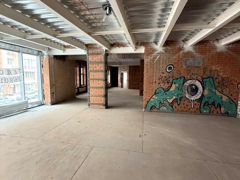 комерційна за адресою Левка Лук'яненка вул. (Маршала Тимошенка), 21