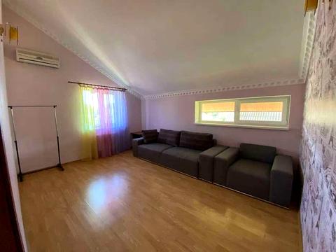 будинок за адресою Богатирська вул., 42