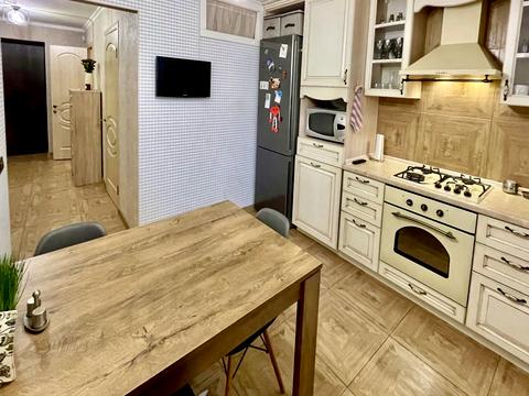квартира за адресою Свободи просп. (Прокоф'єва), 46