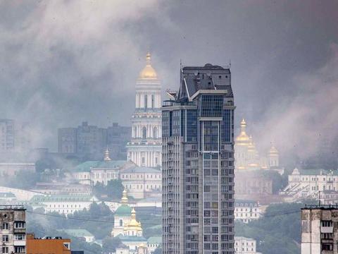 квартира за адресою Дніпровська набережна вул., 1-А