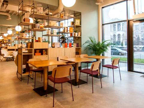 комерційна за адресою Хрещатик вул., 16