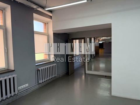 комерційна за адресою Лесі Українки бульв., 10