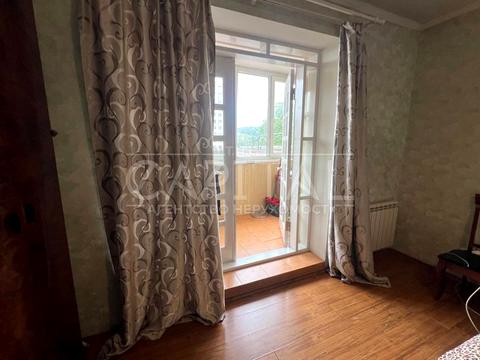 квартира за адресою Голосіївський просп. (40-річчя Жовтня), 68