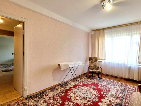 квартира за адресою Космічна вул., 3