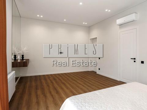 будинок за адресою Анни Ярославни вул.