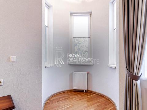 будинок за адресою Богатирська вул., 30