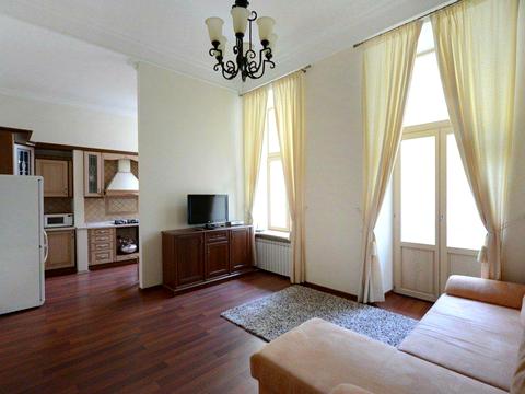 квартира за адресою Богдана Хмельницького вул., 10