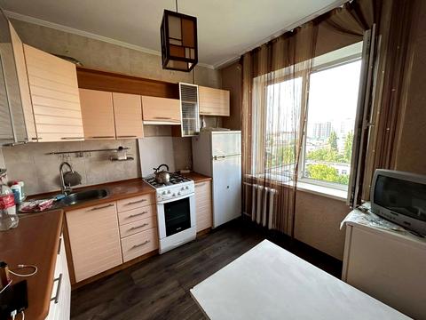 квартира за адресою Зарічанська вул., 20/2