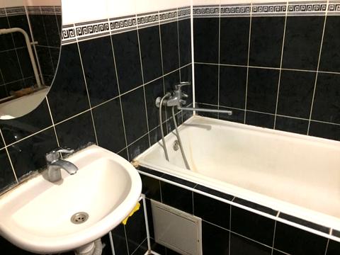 квартира по адресу Драгоманова ул., 8-Б