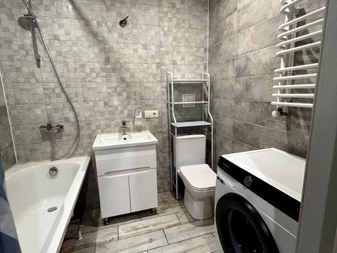 квартира по адресу Анатолия Лабунского ул., 4