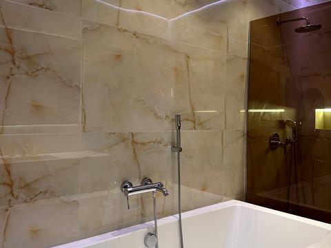 квартира за адресою Під Дубом вул. (Космонавтів), 26-Б