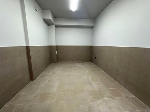 комерційна за адресою Полуботка, 18