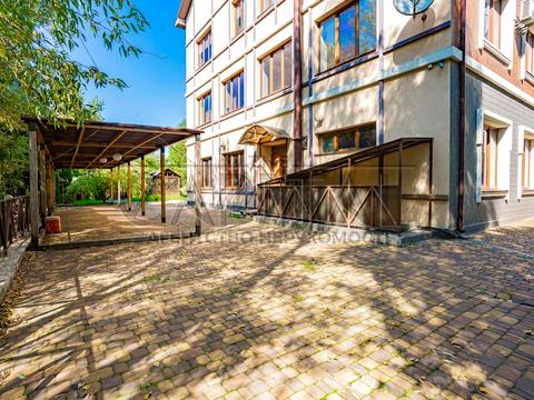 комерційна за адресою Лісківська вул., 26