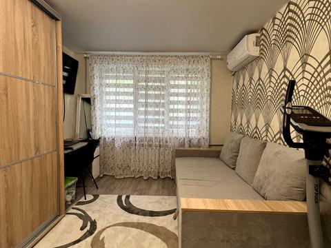 квартира за адресою Богдана Хмельницького просп. (Героїв Сталінграда), 108-А