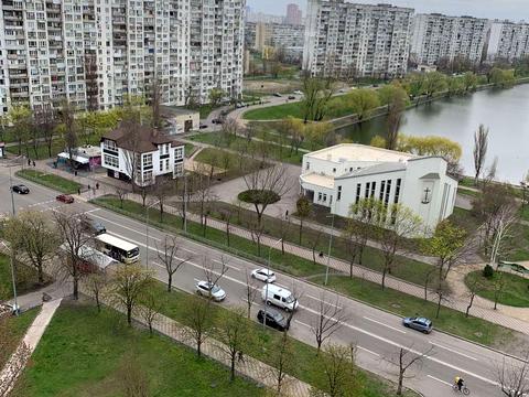 квартира за адресою Амвросія Бучми бульв., 8