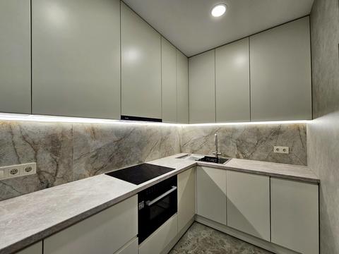 квартира за адресою Любомира Гузара просп. (Космонавта Комарова), 15