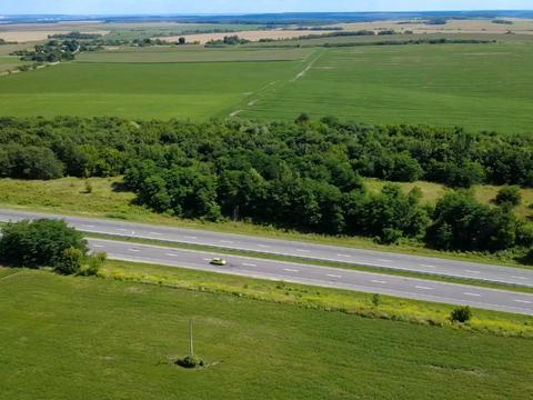 участок по адресу с. Великая омеляна, траса Е40