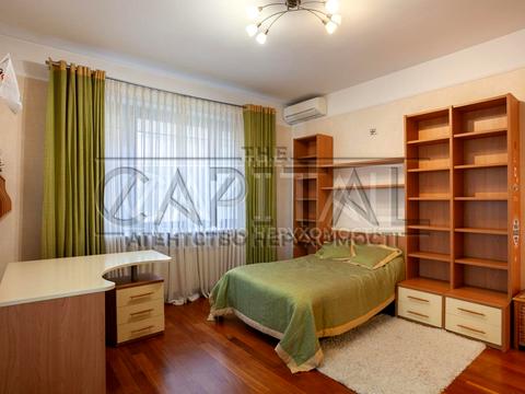 квартира за адресою Кропивницького вул., 10
