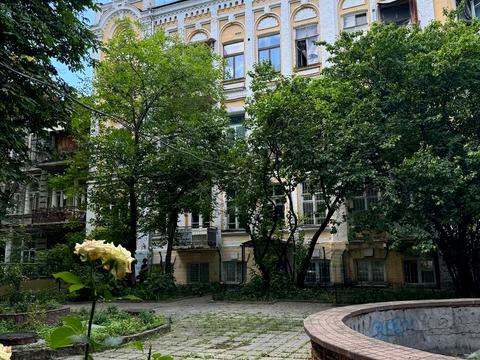 коммерческая по адресу Евгения Чикаленко ул. (Пушкінська), 8-Б