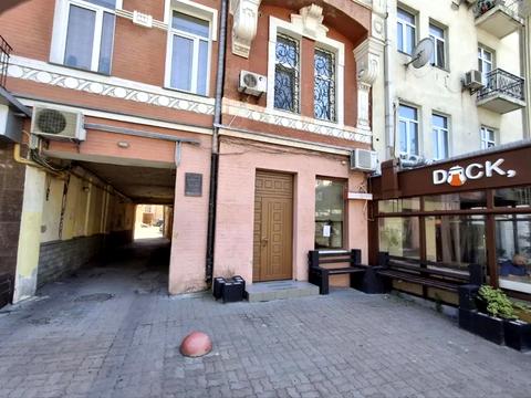 коммерческая по адресу Киев, Владимирская ул., 81