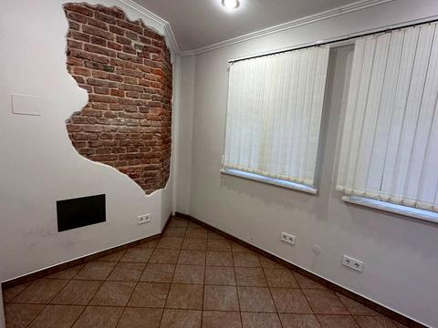 коммерческая по адресу Героев УПА ул., 37