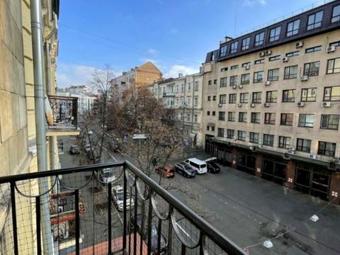 квартира по адресу Круглоуниверситетская ул., 13